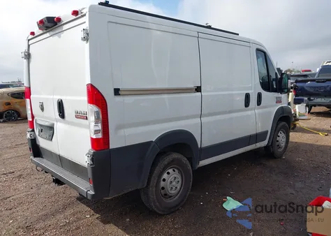 2022 Ram Promaster 1500 Low Roof 118 Wb z USA, uszkodzony, nr VIN 3C6LRVNG1NE130509